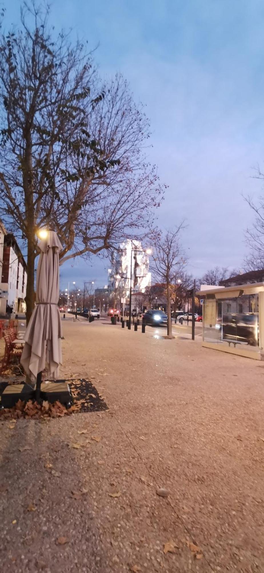 Entre Tour Luma Et Arenes Apartment Арл Екстериор снимка